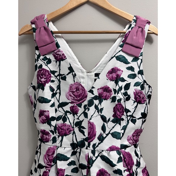 RW&CO Floral Dress Size 4 - Picture 2 of 8